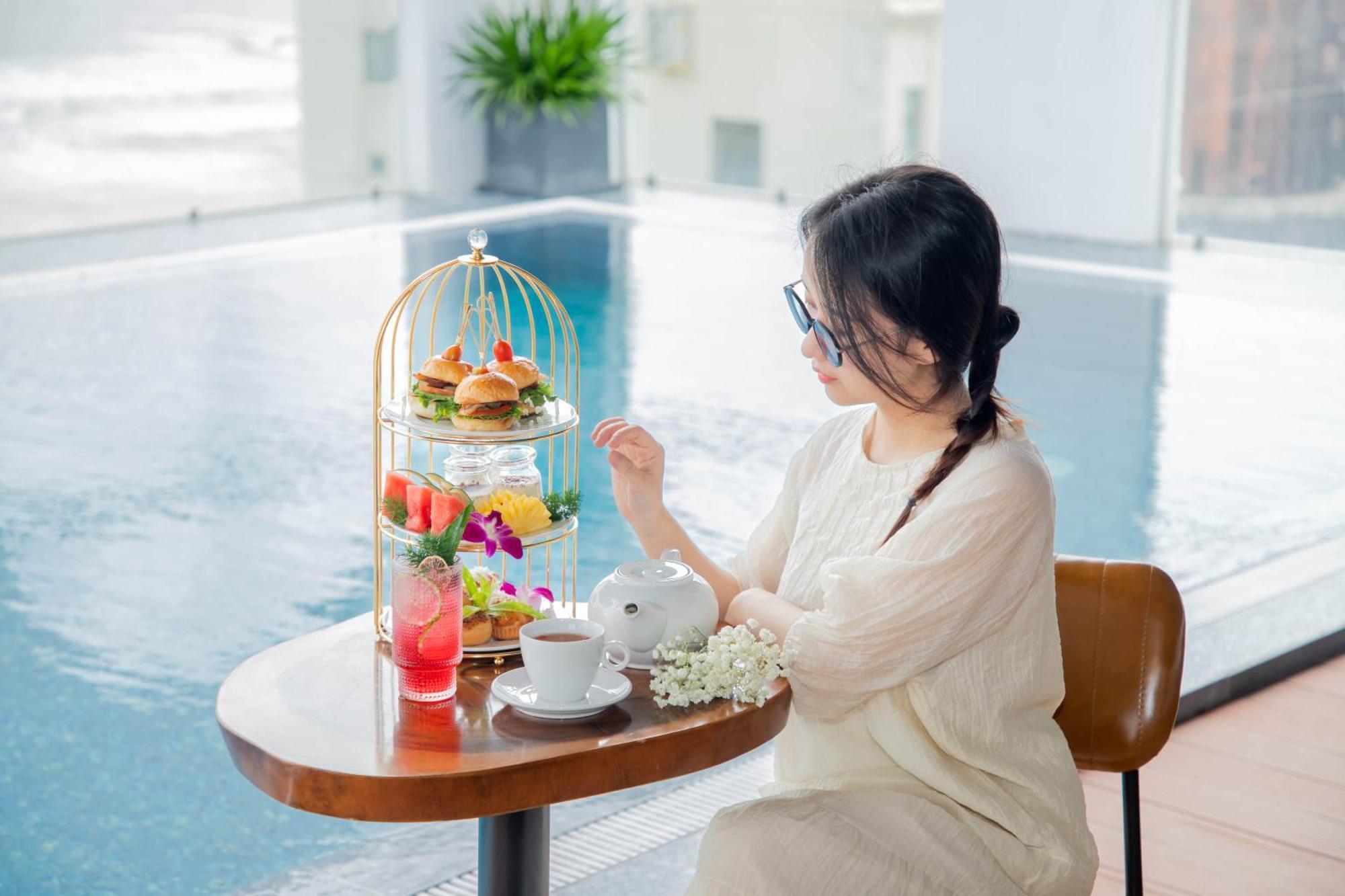 Golden Lotus Hotel Da Nang Buitenkant foto